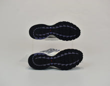 Load image into Gallery viewer, (2001) Nike Air P9000