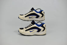 Load image into Gallery viewer, (1996) Nike Air Wings