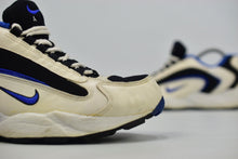 Load image into Gallery viewer, (1996) Nike Air Wings