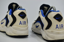 Load image into Gallery viewer, (1996) Nike Air Wings