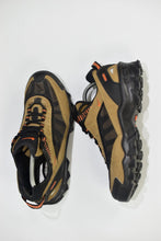 Load image into Gallery viewer, (2002) Nike ACG Barlow