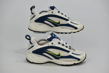Load image into Gallery viewer, (1998) Nike Air Attest