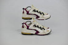 Load image into Gallery viewer, (1996) Nike Air Max Light III (Red)