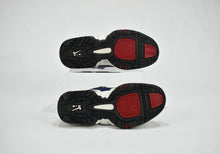 Load image into Gallery viewer, (1998) Nike Cross Trainer