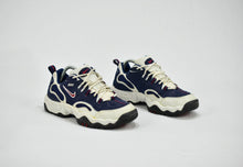 Load image into Gallery viewer, (1998) Nike Cross Trainer