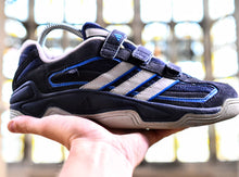 Load image into Gallery viewer, (2001) Adidas Veda