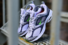Load image into Gallery viewer, (2006) Nike Air Max Moto IV