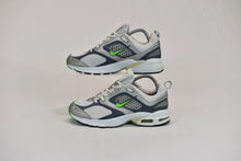 Load image into Gallery viewer, (2006) Nike Air Max Moto IV