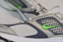 Load image into Gallery viewer, (2006) Nike Air Max Moto IV