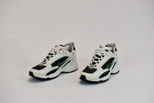 Load image into Gallery viewer, (1998) Nike Air Attest