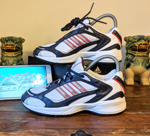 Load image into Gallery viewer, (2003) Adidas Falcon