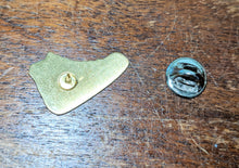 Load image into Gallery viewer, (1980&#39;s) Converse Pin Badge