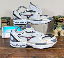 Load image into Gallery viewer, (2004) Mizuno Wave Rider 6