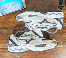 Load image into Gallery viewer, (2004) Mizuno Wave Rider 6