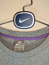 Load image into Gallery viewer, (2000&#39;s) Nike Shapes Graphic Shirt