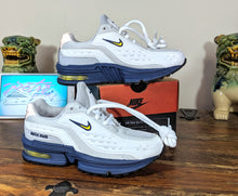 Load image into Gallery viewer, (2002) Nike Air Max Elite (PS)