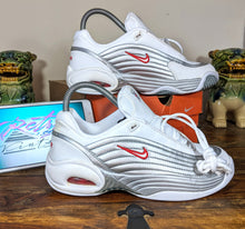 Load image into Gallery viewer, (2002) Nike Air Max Illusion