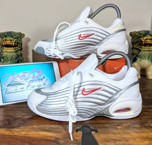 Load image into Gallery viewer, (2002) Nike Air Max Illusion