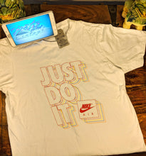 Load image into Gallery viewer, (2000&#39;s) Nike Just Do It Tee
