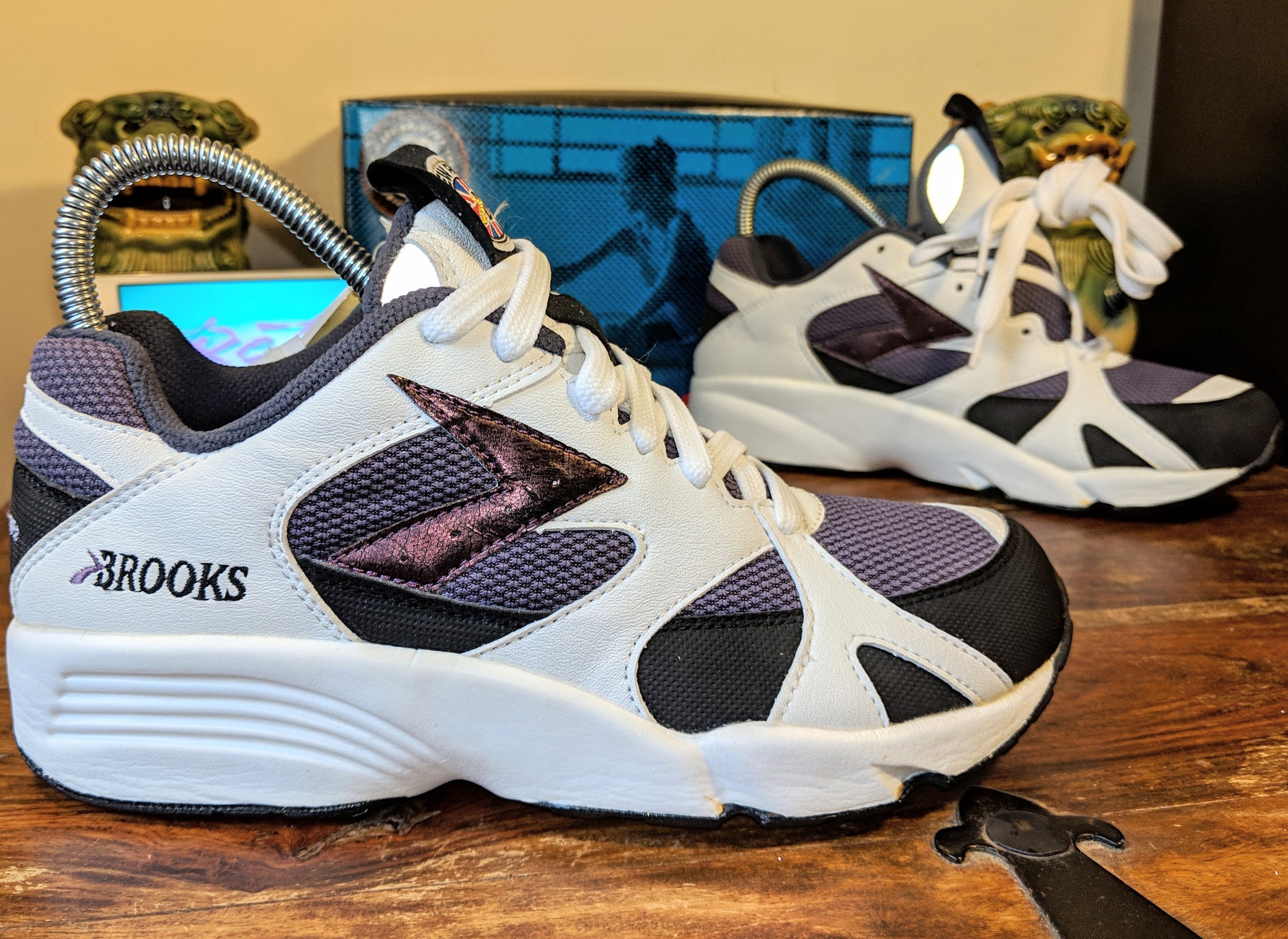 1993 Brooks Villanova VF RetroSexual Vintage