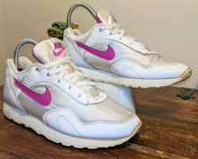Load image into Gallery viewer, (1995) Nike Outburst