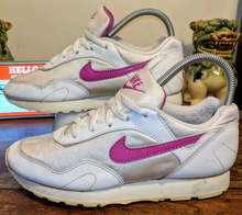 Load image into Gallery viewer, (1995) Nike Outburst