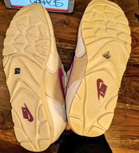 Load image into Gallery viewer, (1995) Nike Outburst